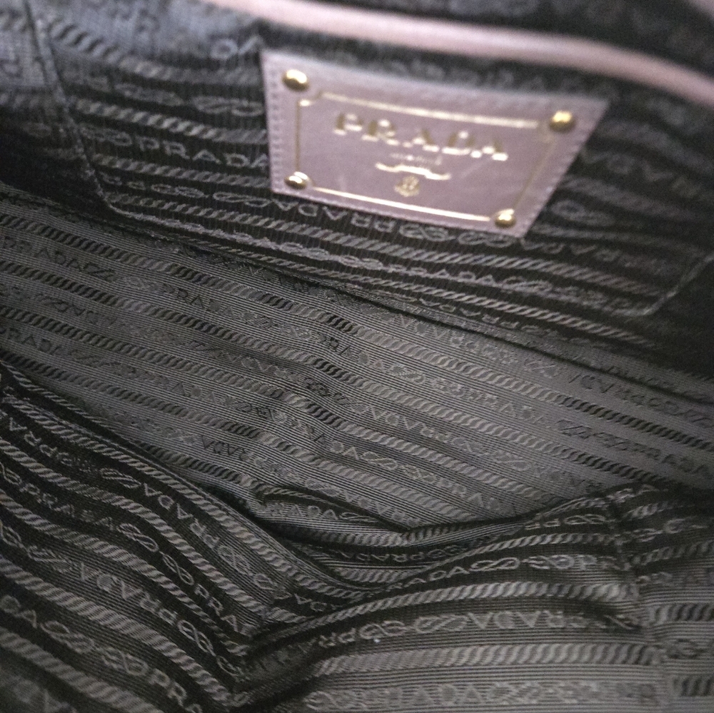 Prada‎ Brown Leather Bag - Picture 6 of 17